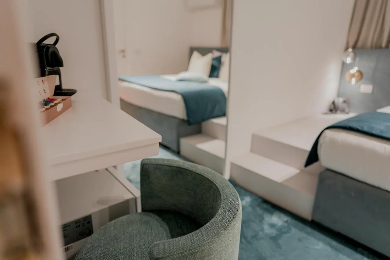 ***  Mas Boutique Hotel Roma İtalya